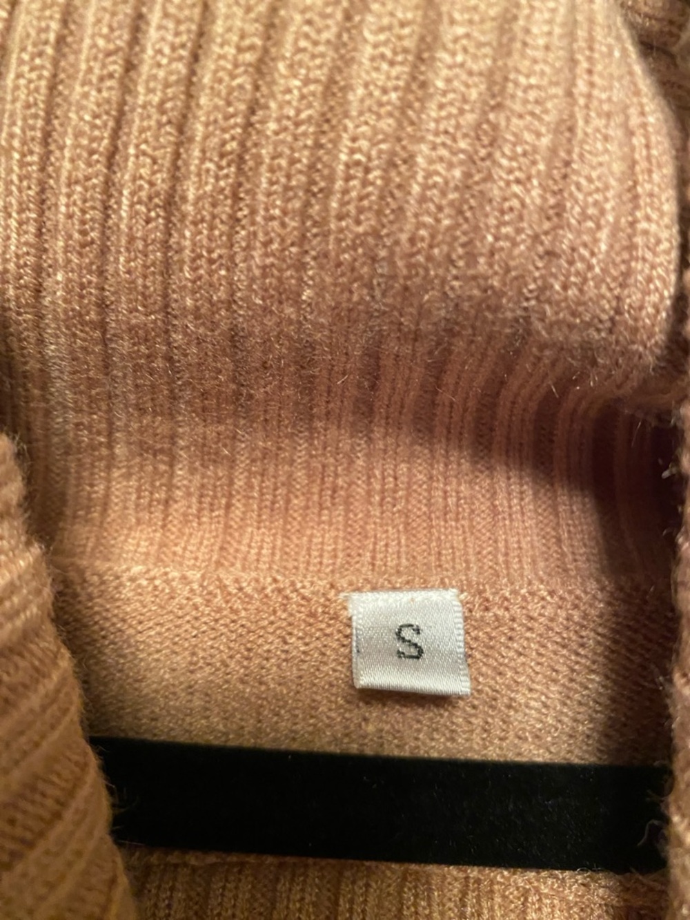 Women’s Turtleneck Sweater – Camel…size S - Picture 4 of 5